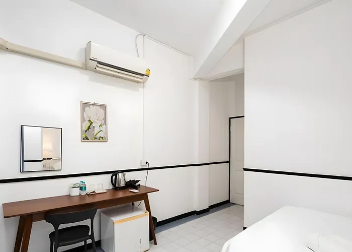 Xx Go Mrt Hua Lamphong - วัดไตรมิตร Appartement