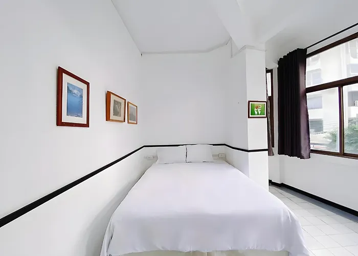 Xx Go Mrt Hua Lamphong - วัดไตรมิตร Appartement *